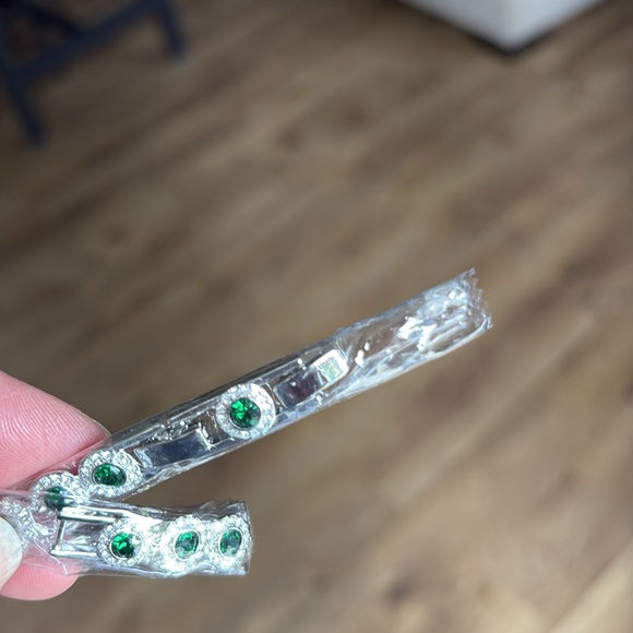 Swarovski tennis bracelet NIB - Picture 10 of 10